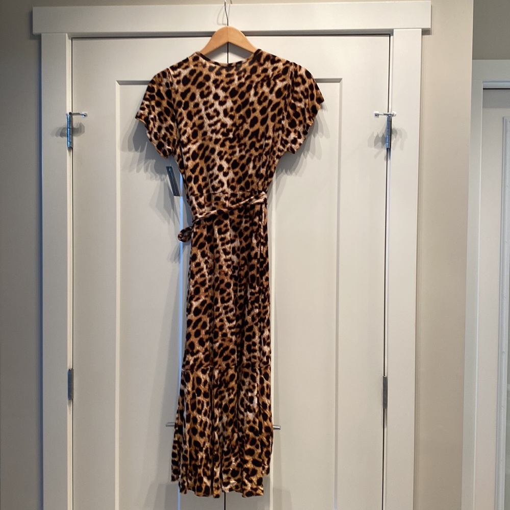 Dress - Picture 3 of 3
